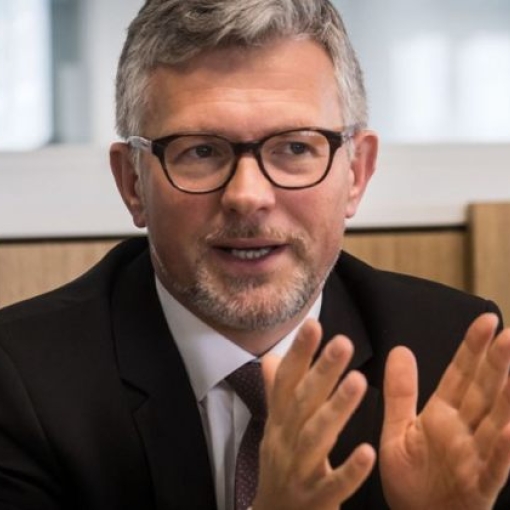 "ჩვენი ტერიტორია, ჩვენი სუვერენიტეტი არ იყიდება - საშობაო ბაზრობაზე არ ვიმყოფებით"