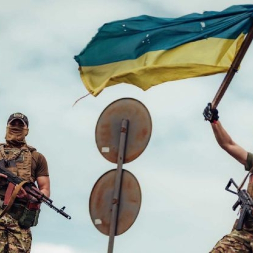 "ნიუ იორკ თაიმსის" ცნობით, რუსეთიდან დაღუპული, დაკარგული ან დაჭრილია 1 200 000, უკრაინის მხრიდან კი - 600 000 ჯარისკაცი