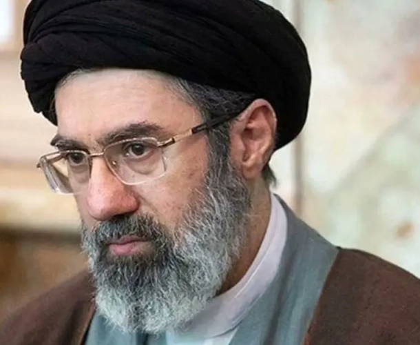 „აიათოლა ალი ხამენეისთან ერთად მოკლულია მისი ვაჟი, მოჯთაბა ხამენეი, რომელიც მის შესაძლო მემკვიდრედ განიხილებოდა“