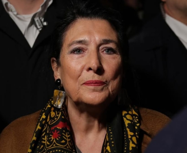 "ასეთი ოჯახი განწირულია? ასეთი უმოწყალო სიტყვები, ასეთი მკაცრი განაჩენი…"