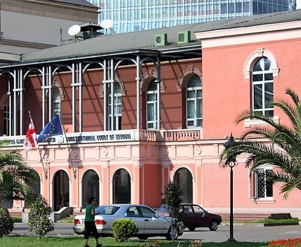 „სარჩელი უნდა შევიდეს დღეს" - ქადაგიშვილი პარტიების აკრძალვაზე