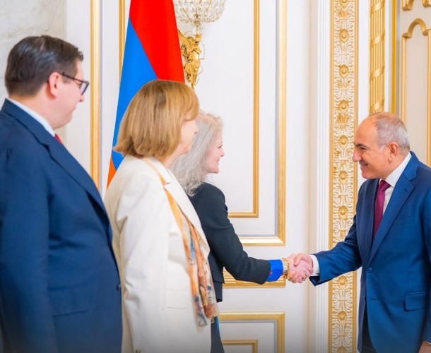 ფაშინიანმა აშშ-ის სახელმწიფო მდივნის მოადგილეს პოლიტიკურ საკითხებში, ელისონ ჰუკერს უმასპინძლა