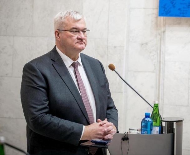 "6 მაისი აჩვენებს, არის თუ არა მოსკოვი სერიოზულად განწყობილი და რა სურს მას სინამდვილეში - მშვიდობა თუ სამხედრო აღლუმები"