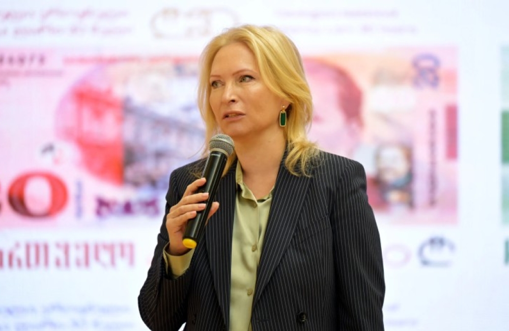 2025 წელს, ეროვნული ბანკის პრეზიდენტმა, თურნავამ ხელფასის სახით 392 700 ლარი მიიღო