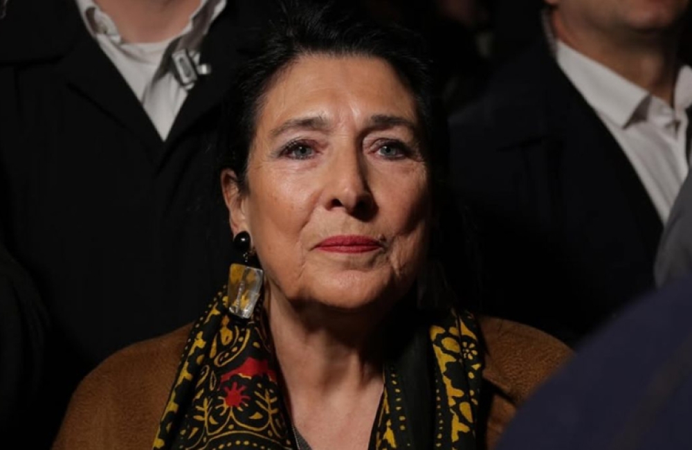 "ასეთი ოჯახი განწირულია? ასეთი უმოწყალო სიტყვები, ასეთი მკაცრი განაჩენი…"