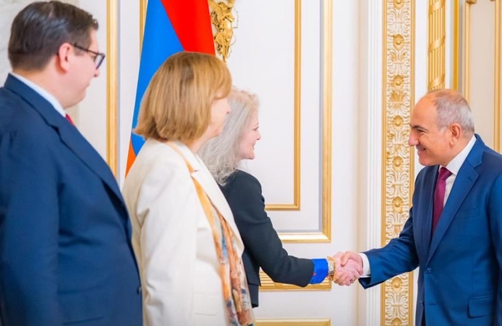 ფაშინიანმა აშშ-ის სახელმწიფო მდივნის მოადგილეს პოლიტიკურ საკითხებში, ელისონ ჰუკერს უმასპინძლა