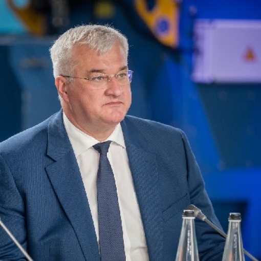 "ეს ღია წერილი ომის დასასრულებლად სერიოზული და წონადი წინადადებაა. უშუალოდ უკრაინის პრეზიდენტისგან რუსეთის ფედერაციის პრეზიდენტს"