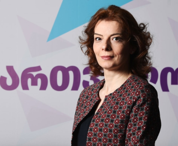 "ჩემი შვილებისა და მათი თაობის მომავლის სასარგებლოდ. უარს ვამბობ პარლამენტის მანდატზე და ვტოვებ პარტიას"