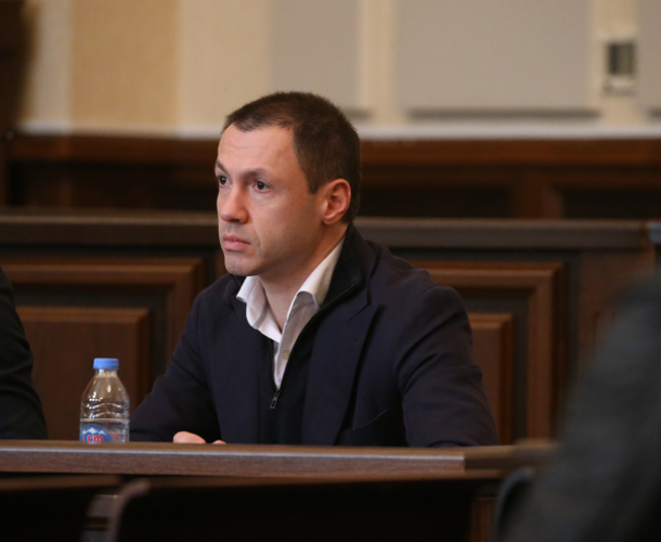 ბაჩიაშვილის მშობლებს გამოძიება უკანონო შემოსავლების ლეგალიზაციაში დახმარებას ედავება