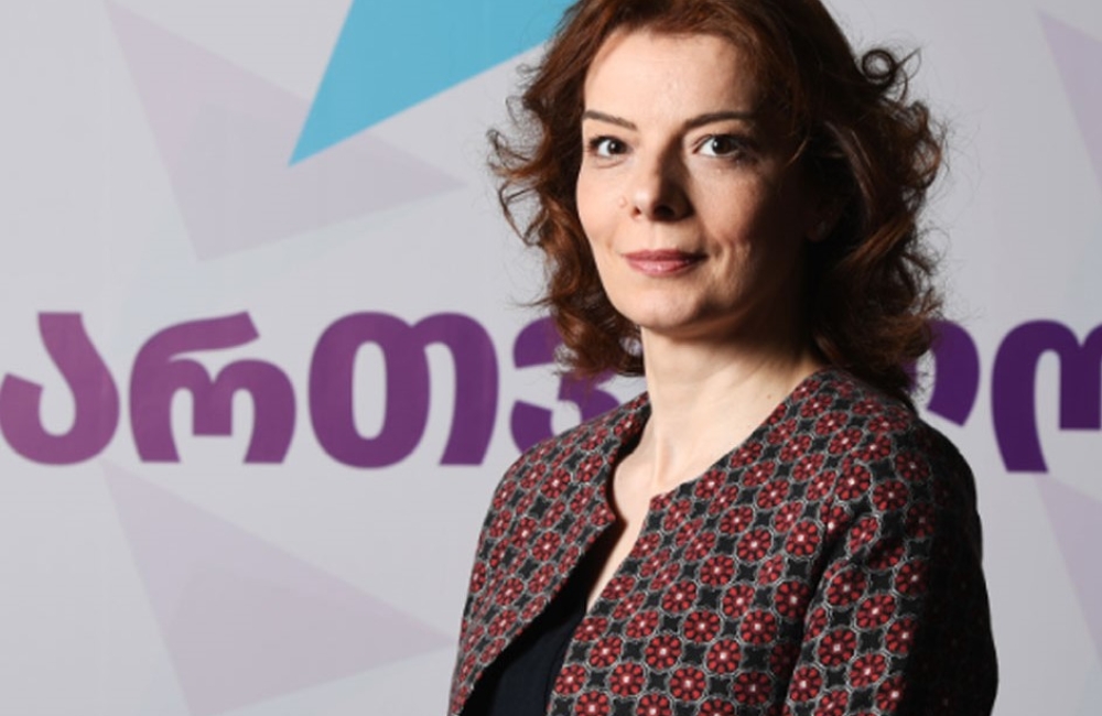 "ჩემი შვილებისა და მათი თაობის მომავლის სასარგებლოდ. უარს ვამბობ პარლამენტის მანდატზე და ვტოვებ პარტიას"