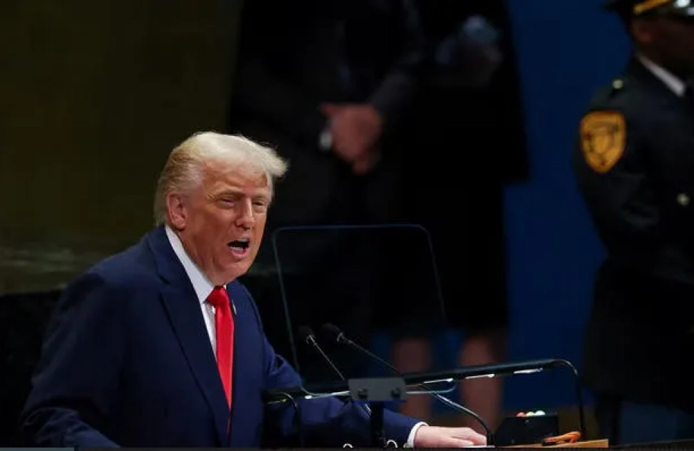 ტრამპი: „ვაშინგტონი მზადაა, რუსეთს ძალიან ძლიერი და მძლავრი ტარიფები დაუწესოს"