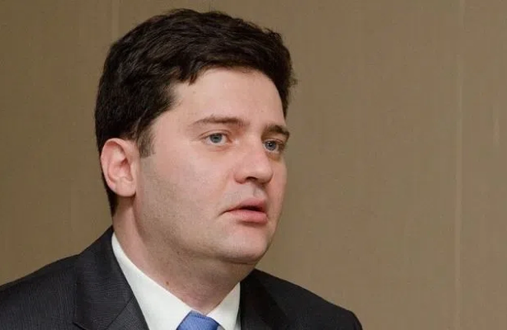 თავდაცვის ყოფილი მინისტრი, ბაჩო ახალაია შსს-ში დაიბარეს