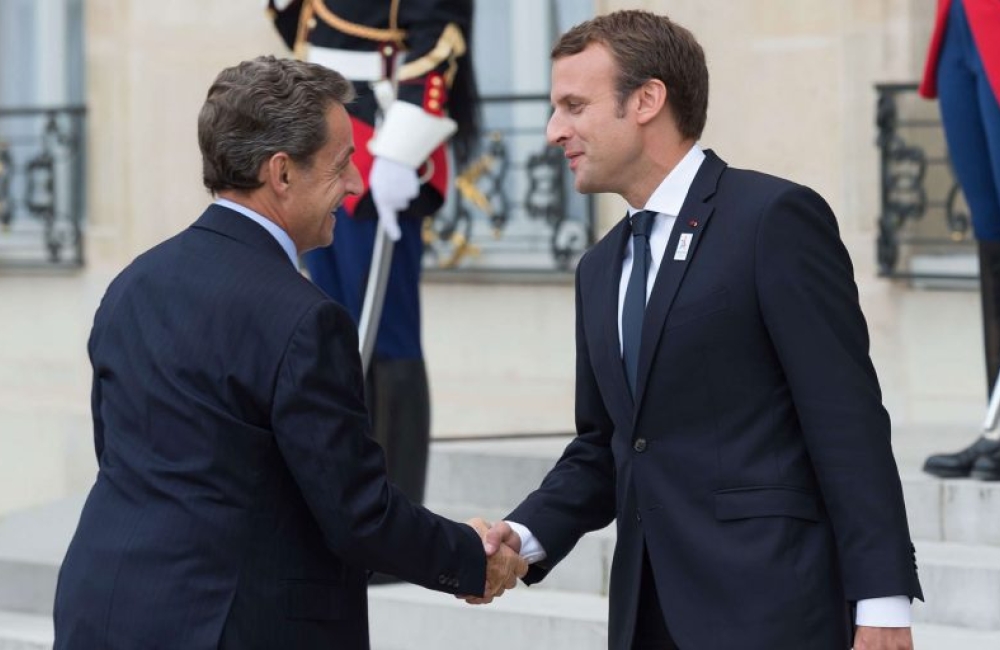 ემანუელ მაკრონი ყოფილ პრეზიდენტ ნიკოლა სარკოზის დაპატიმრებამდე ელისეის სასახლეში გაუმასპინძლდა