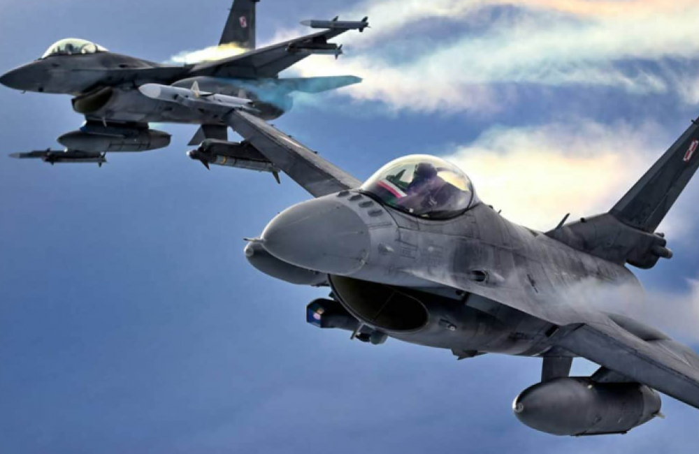 პოლონეთმა დილით რუსეთის მიერ უკრაინაზე განხორციელებული შეტევის მიმდინარეობისას, მოიერიშე გამანადგურებელი თვითმფრინავები ააფრინა