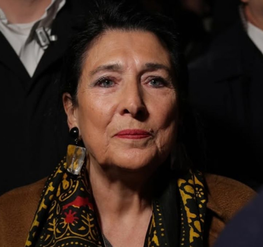 "ასეთი ოჯახი განწირულია? ასეთი უმოწყალო სიტყვები, ასეთი მკაცრი განაჩენი…"