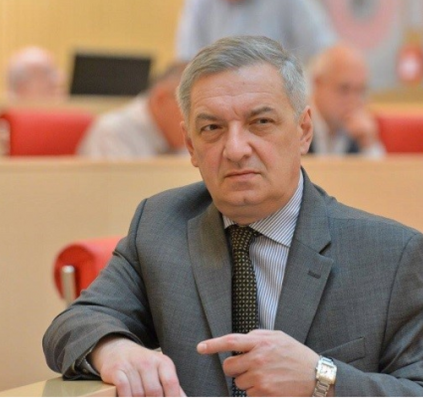 ვოლსკი: "მადლობა ღმერთს, მთელი ხელისუფლება კორუმპირებული არ არის"