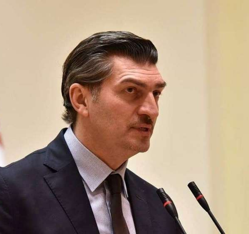 "ქართველი კაცი ქვევრს გულს ამსგავსებს. როგორც გული აწვდის სისხლს მთელ სხეულს, ისე ქვევრი ასაზრდოებს ჩვენს კულტურას იმ წმინდა სითხით"