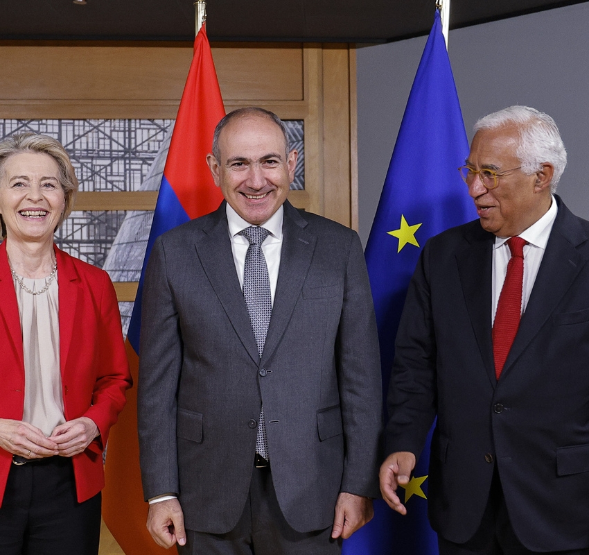 ერევანში ევროპული პოლიტიკური გაერთიანების მე-8 სამიტი გაიხსნა. მიწვეულია 50-მდე ქვეყნისა და საერთაშორისო ორგანიზაციის ლიდერი