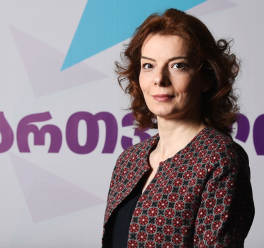 "ჩემი შვილებისა და მათი თაობის მომავლის სასარგებლოდ. უარს ვამბობ პარლამენტის მანდატზე და ვტოვებ პარტიას"