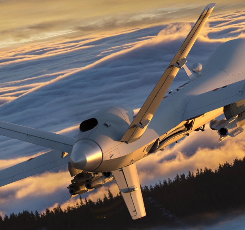 რუსული ინტერნეტ არხების მტკიცებით, გასულ ღამეს უკრაინა რუსეთს 100-მდე დრონით დაესხა თავს