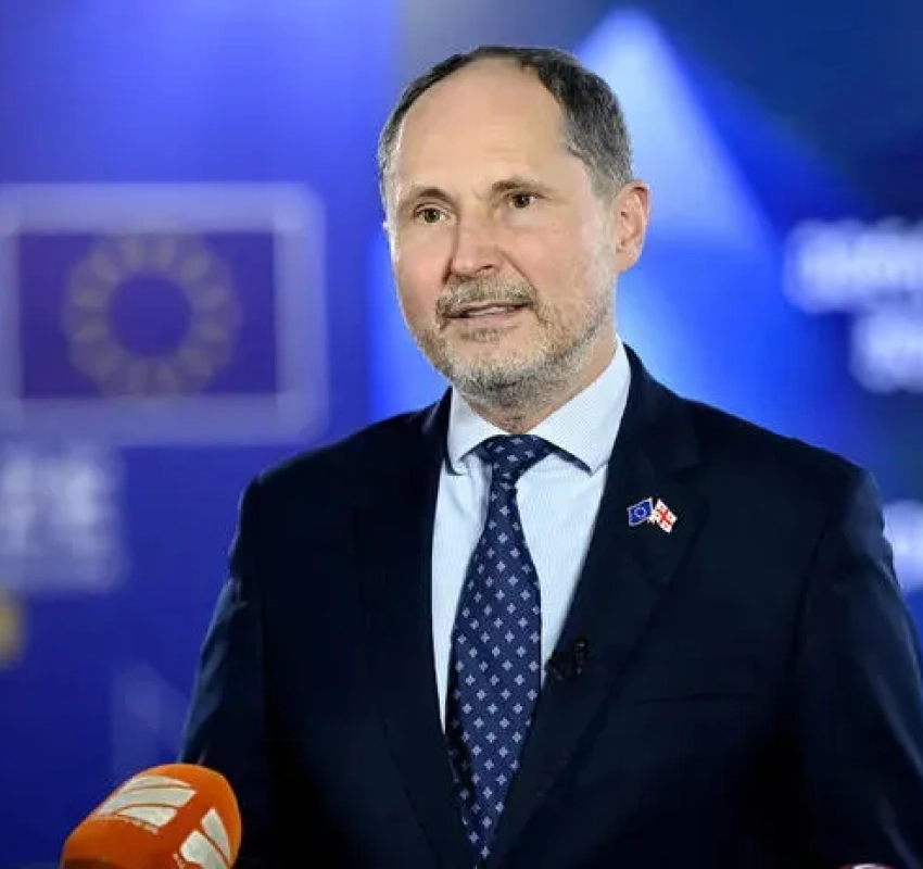 "თუ საქართველო გადაწყვეტს, შეცვალოს განვითარების მიმართულება, ევროკავშირის კარები ღიაა" - ჰელჩინსკი