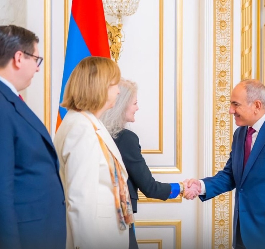 ფაშინიანმა აშშ-ის სახელმწიფო მდივნის მოადგილეს პოლიტიკურ საკითხებში, ელისონ ჰუკერს უმასპინძლა