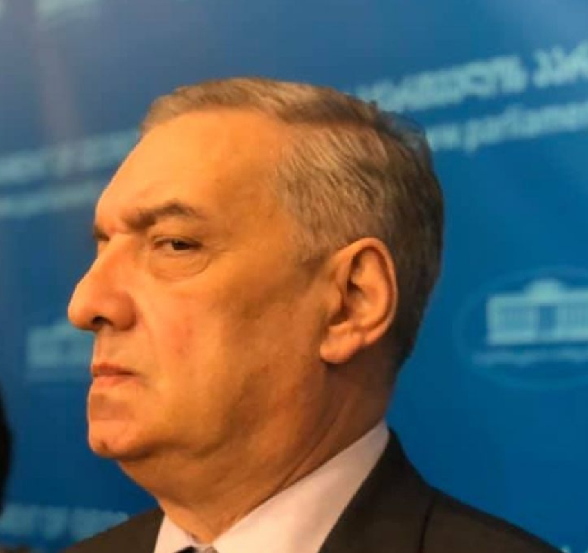 „ყოველთვის ერთად იყვნენ. უბრალოდ, ილუზიას ქმნიან, რომ რაღაც პროცესი მიმდინარეობს"