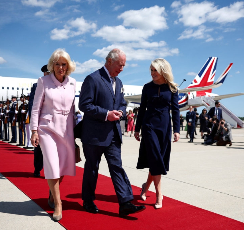 მეფე ჩარლზი და დედოფალი კამილა ოთხდღიანი სახელმწიფო ვიზიტით აშშ-ში უკვე ჩავიდნენ