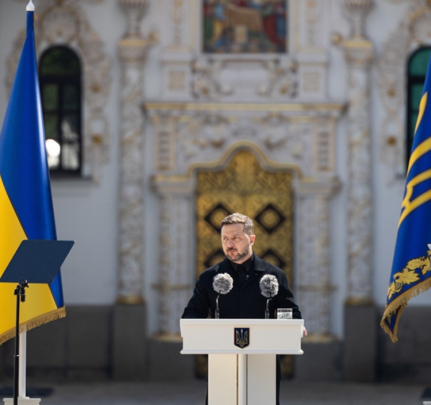 "ლავრა დგას, სოფია დგას - ე.ი კიევი დგას, უკრაინა დგას. დგას და გაუძლებს. სიმართლე ყოველთვის იმარჯვებს"