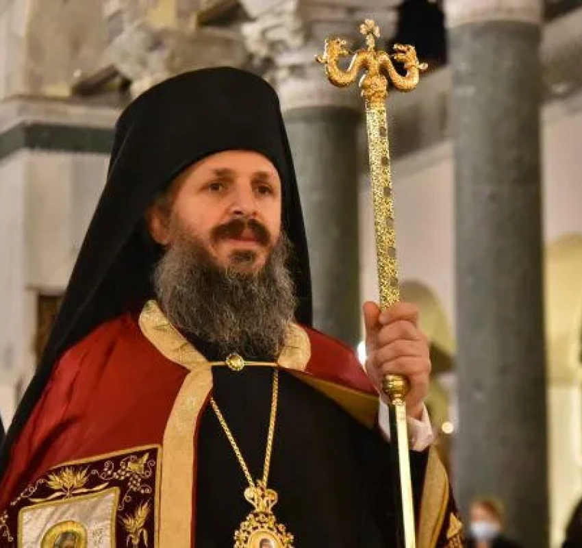 "თქვენო უწმინდესობავ შევთხოვ უფალს თავის მარადიულ სასუფეველში დაგამკვიდროთ!"